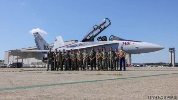 申捷策略 解读：美国海军陆战队F/A-18D纪念涂装完美细节 庆祝成立250周年